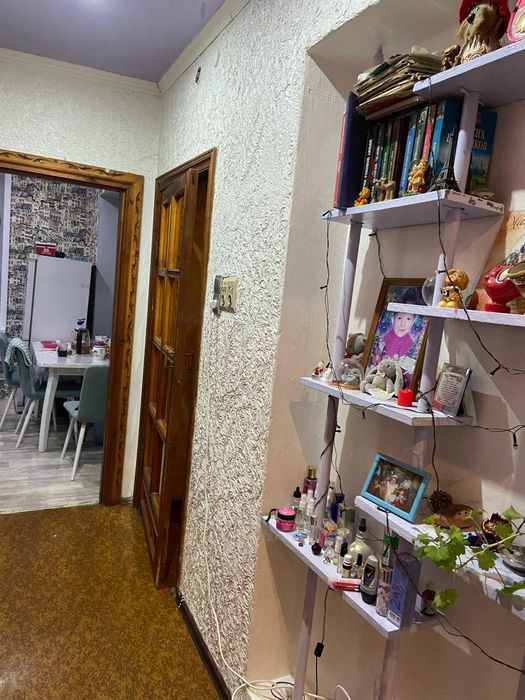 Продам большую отличную двушку (квадратура как у трех комнатной)