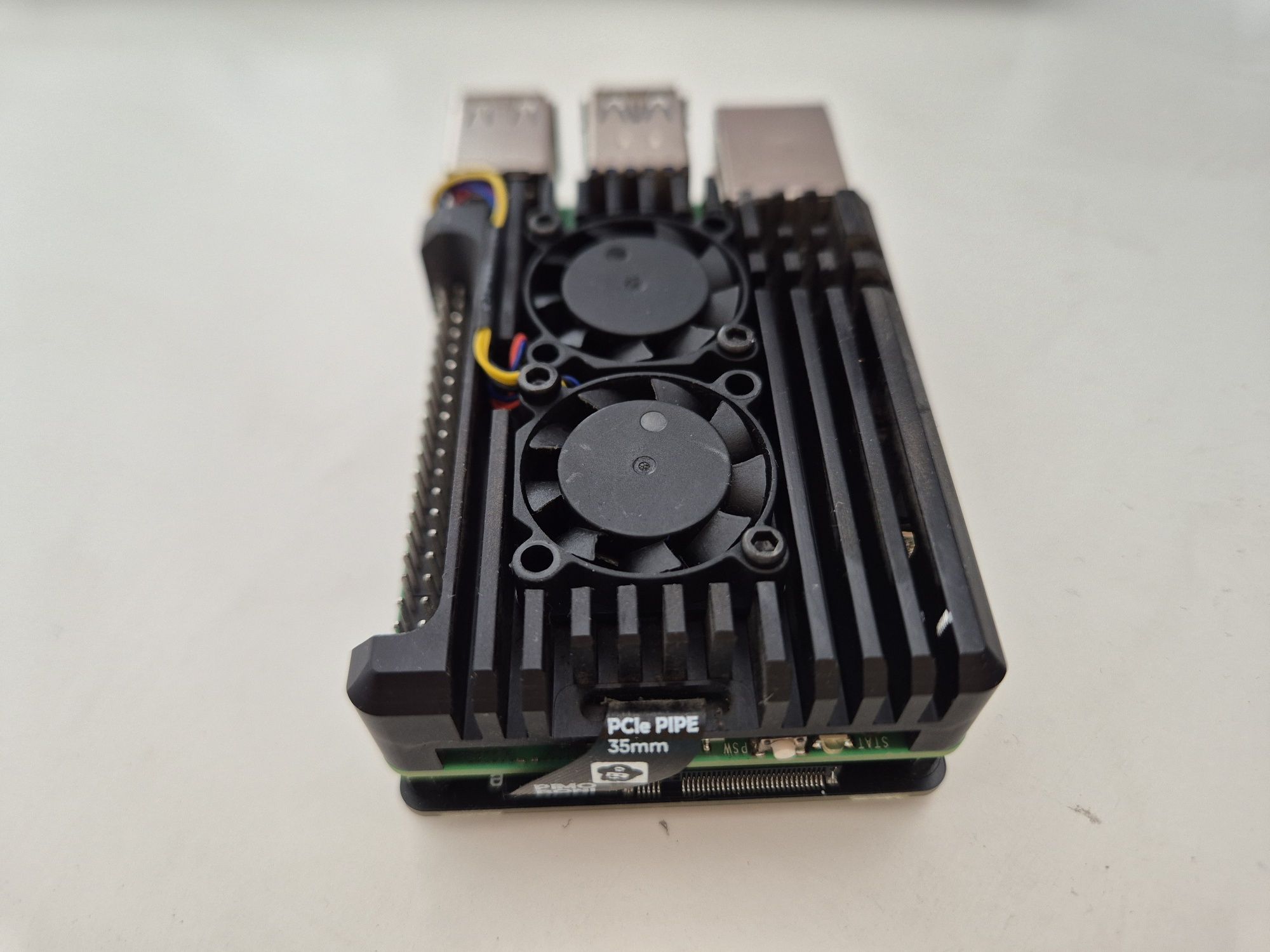 Raspberry Pi 5 cu 2TB SSD