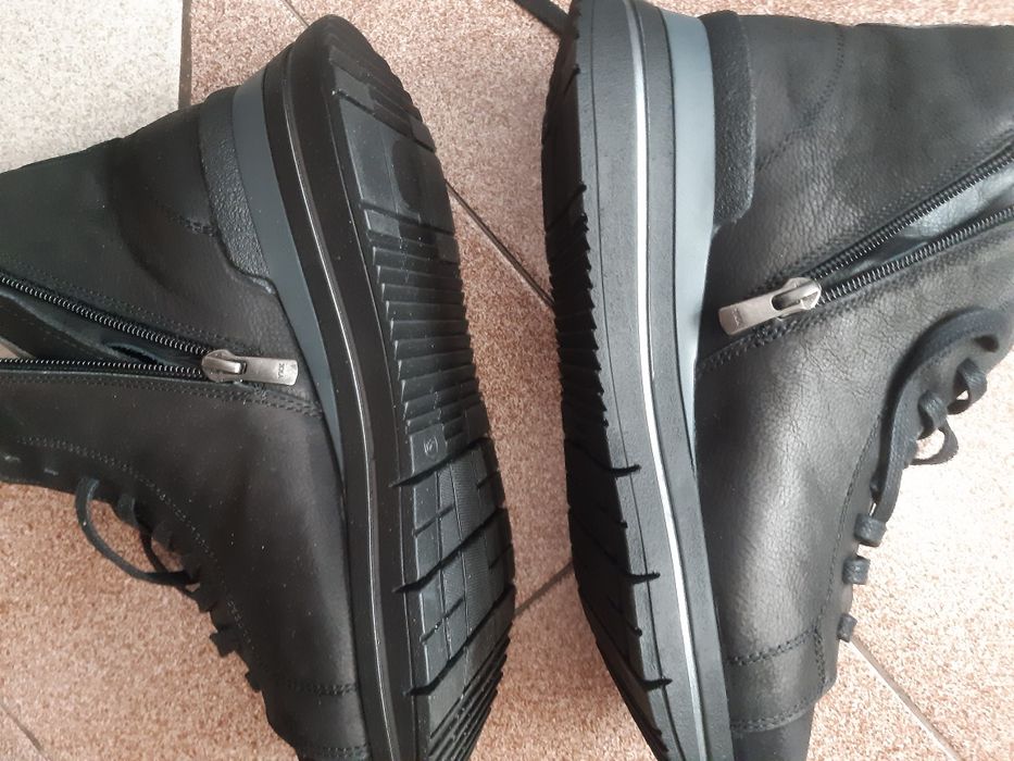 Маратонки, боти за сезона.40 номер.