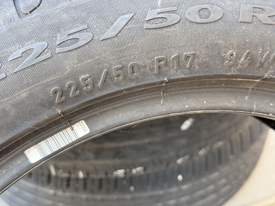 225/50/R17  Pirelli Cintorato 2бр летни dot1914