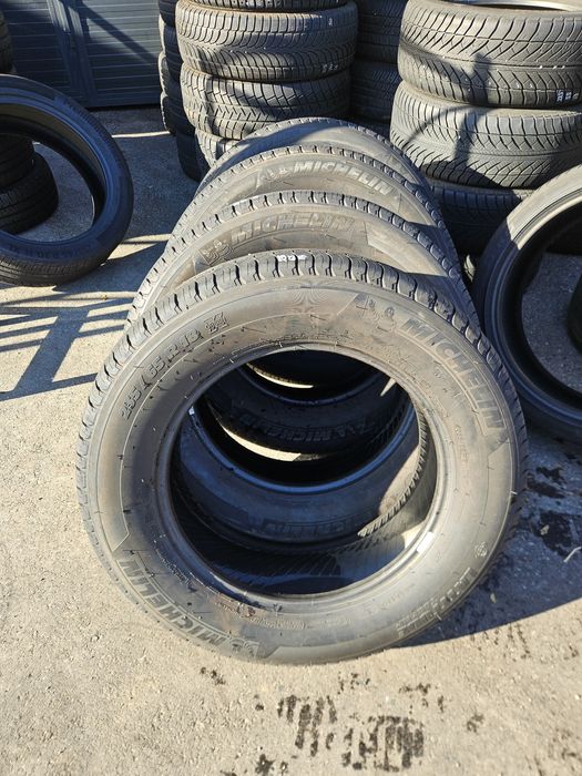 Гуми 4бр 235 65 18 мишелин