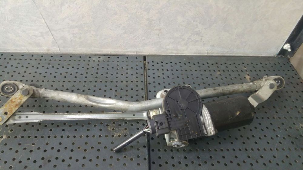 Ansamblu stergator motoras mazda 3 bk f00s2s2698 bn8v673xa