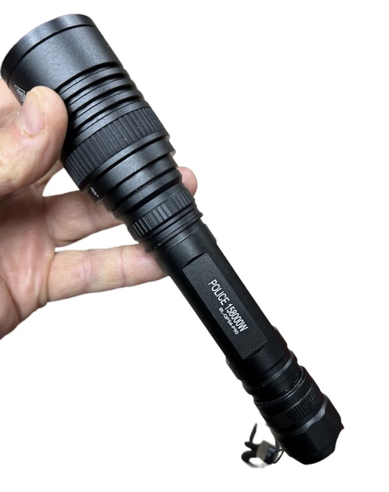 Фенер LED 1000м тактически професионален за пушка мощен въртящсе фокус