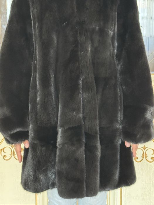 Норковая шуба чёрная