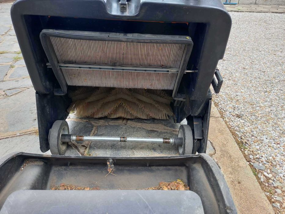 машина за събиране на листа