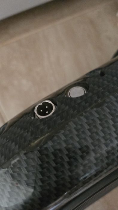 Vând hoverboard carbon