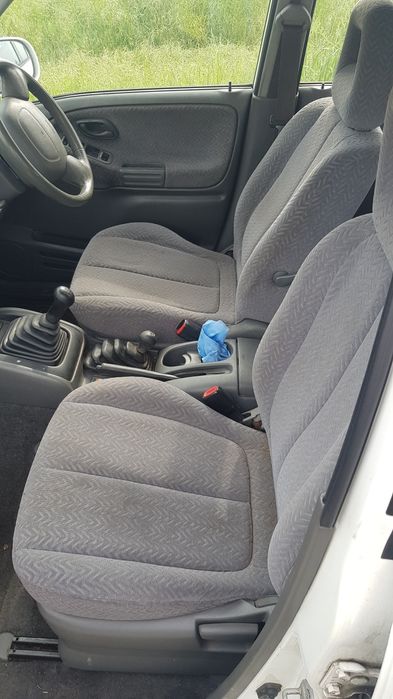 Suzuki grand vitara 2.0i на части