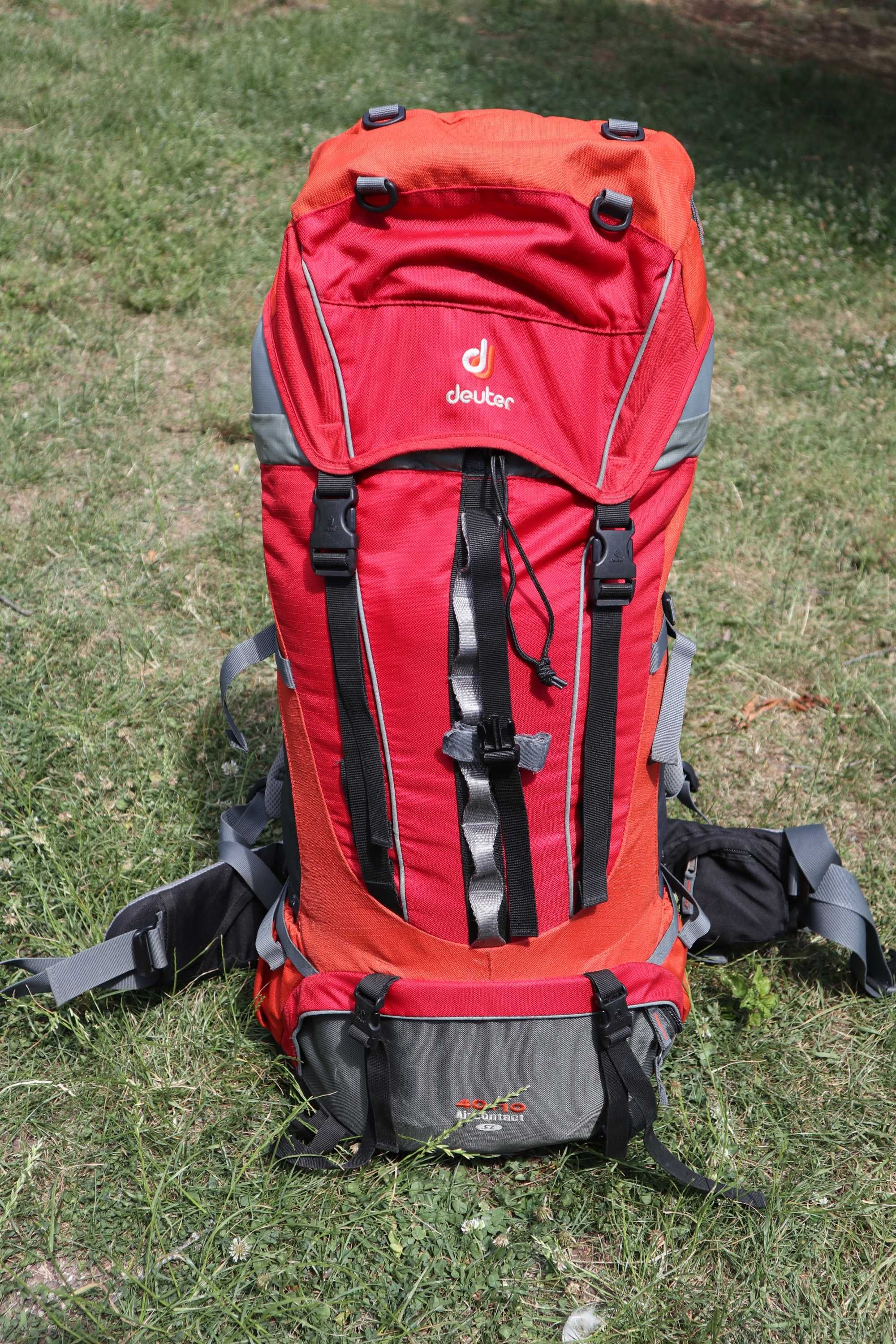 Раница за планински преходи Deuter AirContact 40 + 10 SL