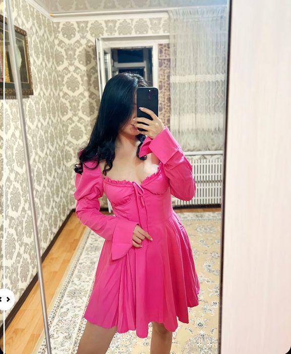 Продам малиновое платье!