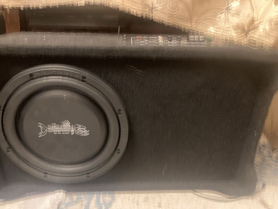 Продам сабвуфер DL Audio Barracuda