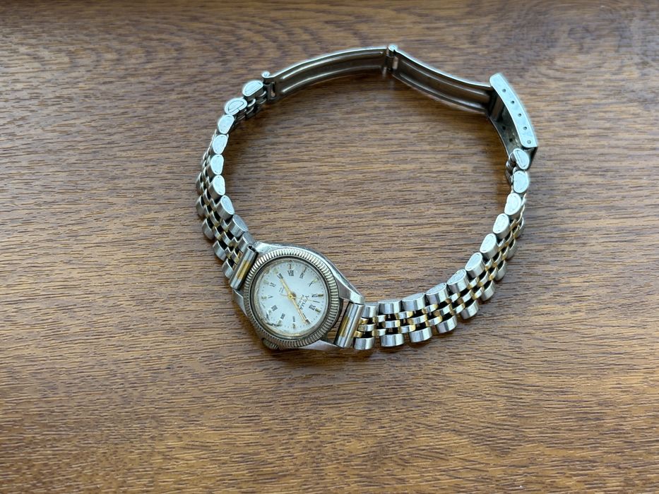 Ceas barbati bicolor-Cadran alb cu cifre romane,geam spart