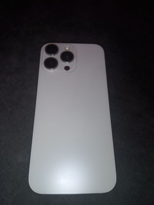 iphone 16 pro max , белый, 256гб, на гарантии 10 месяцев