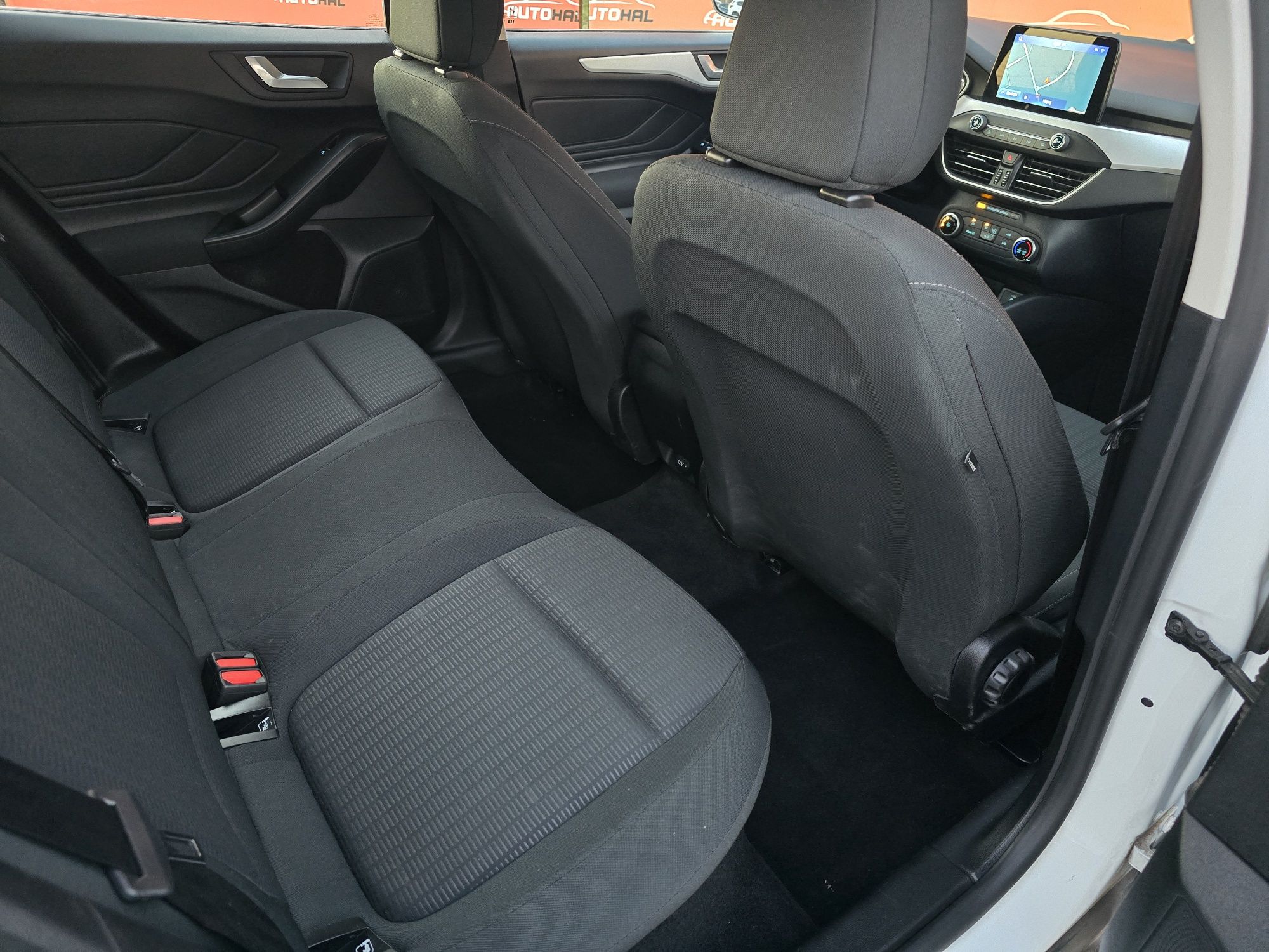 Ford Focus HATCHBACK Finantare Rate-Credit