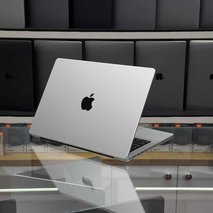 Macbook Pro M1 Max 32 core  64/2TB Nasiya Savdo bor