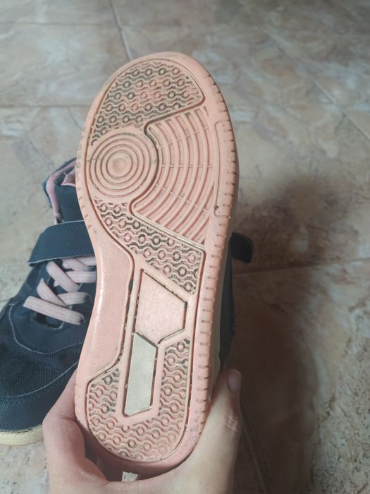 Детски ботуши и високи кецове 32 - 33