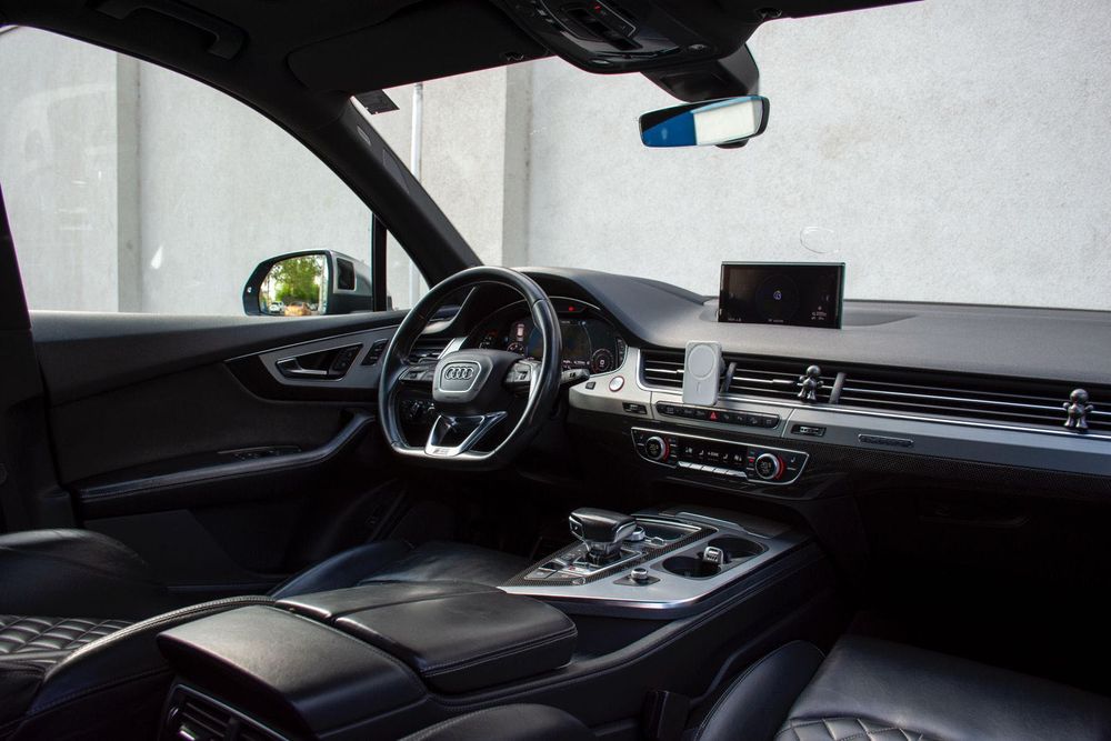 Vand/Schimb AUDI  SQ7 Quattro *PANO*BOSE*AHK*ACC*22’’*Full Option