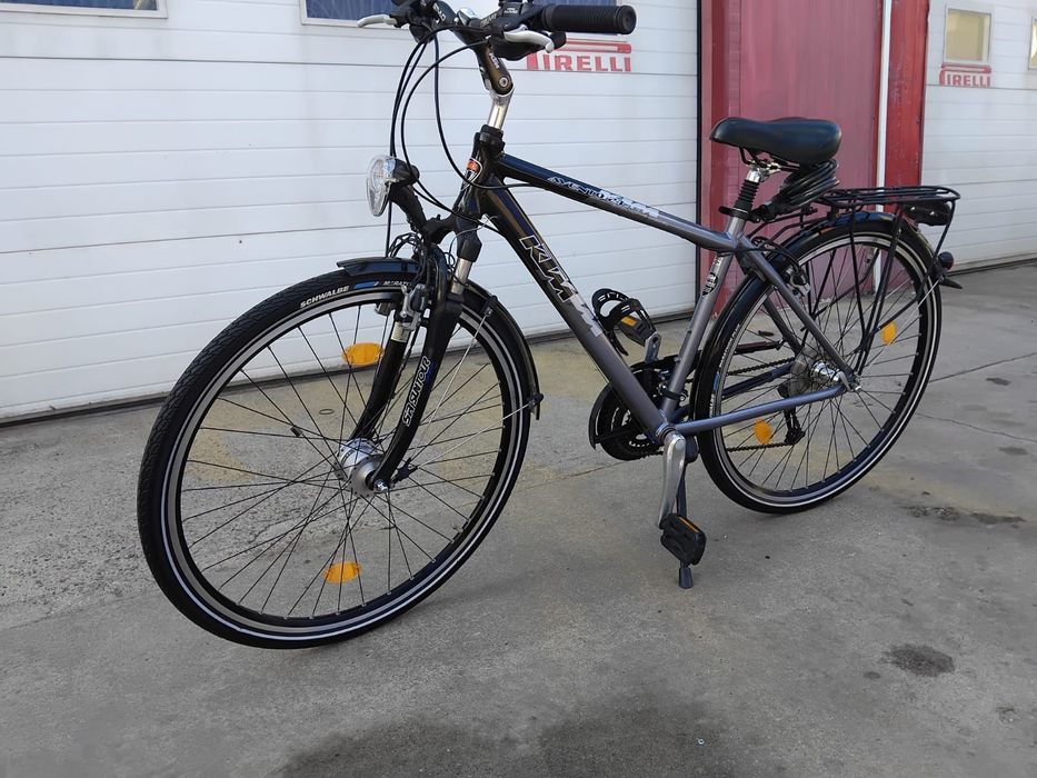 Vând bicicleta ktm din aluminiu pentru bărbați