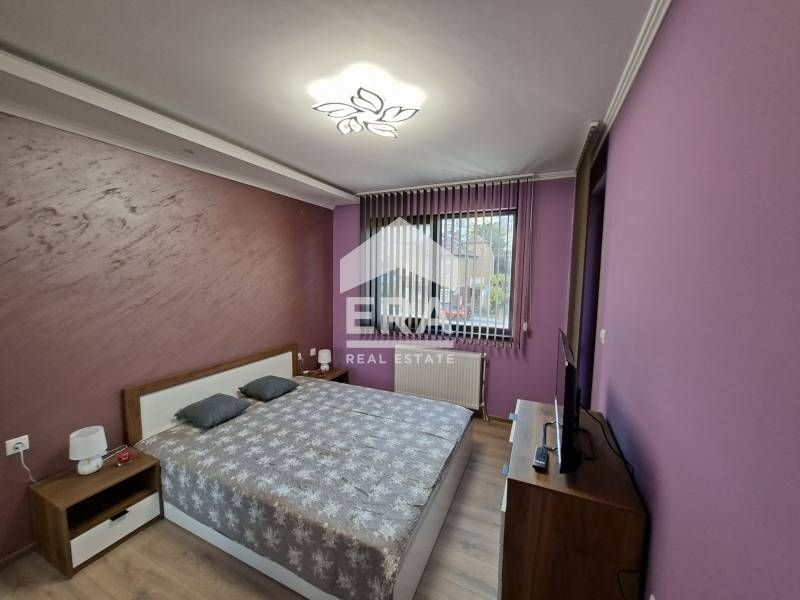 Дава се под наем Двустаен апартамент в Плевен, Широк център - 54 кв.м за 348.84 € - Снимка #2