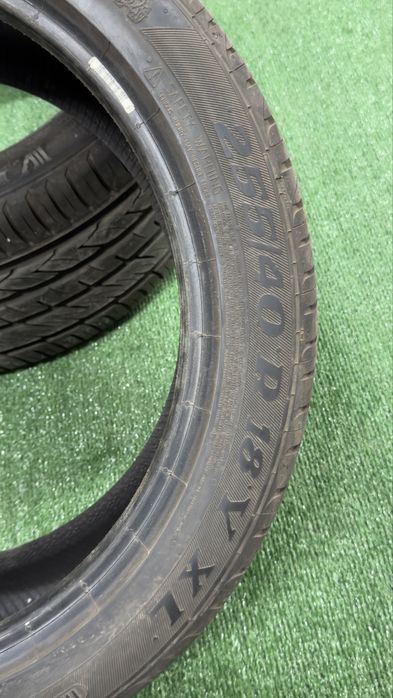 Летни гуми 255/40/18 Като нови