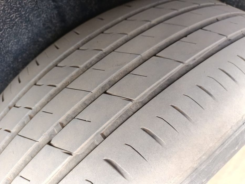 Продам летнюю резину 215 65 r15