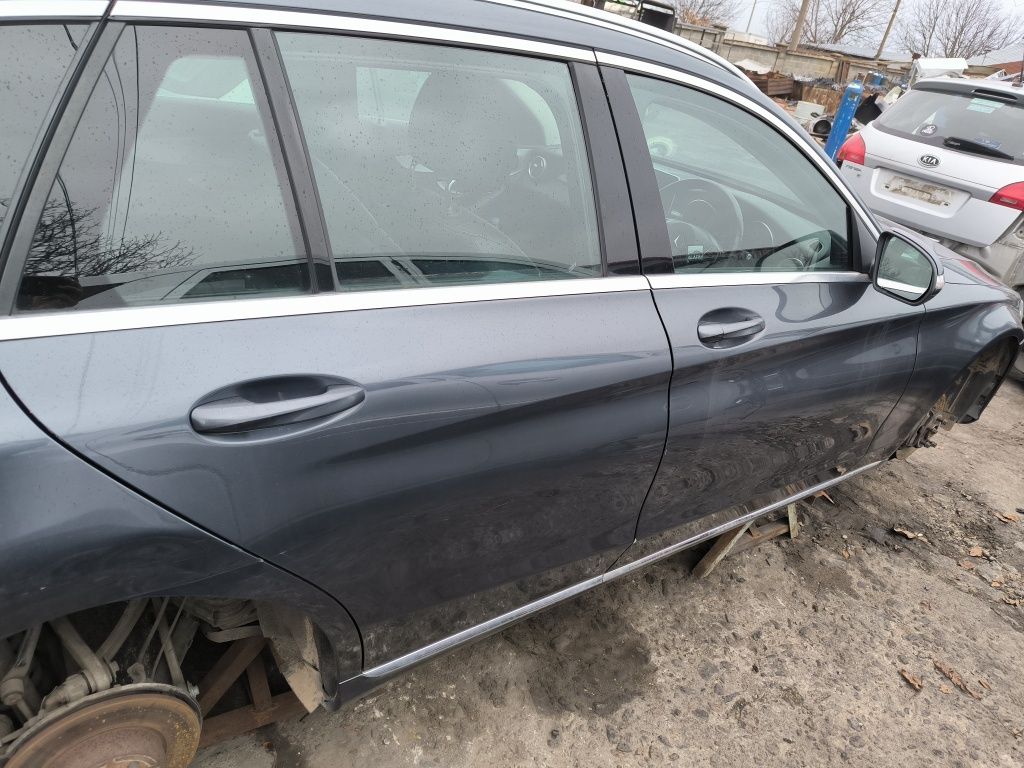Врати за Mercedes W205