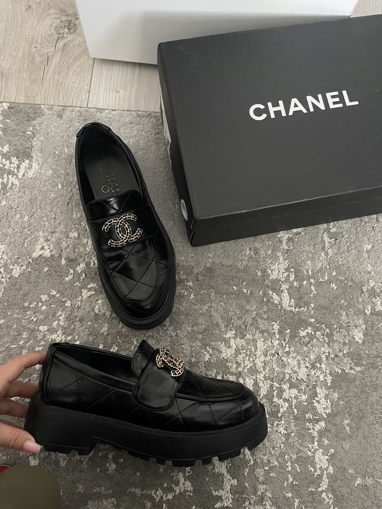 Pantofi Chanel nr 36 piele naturala