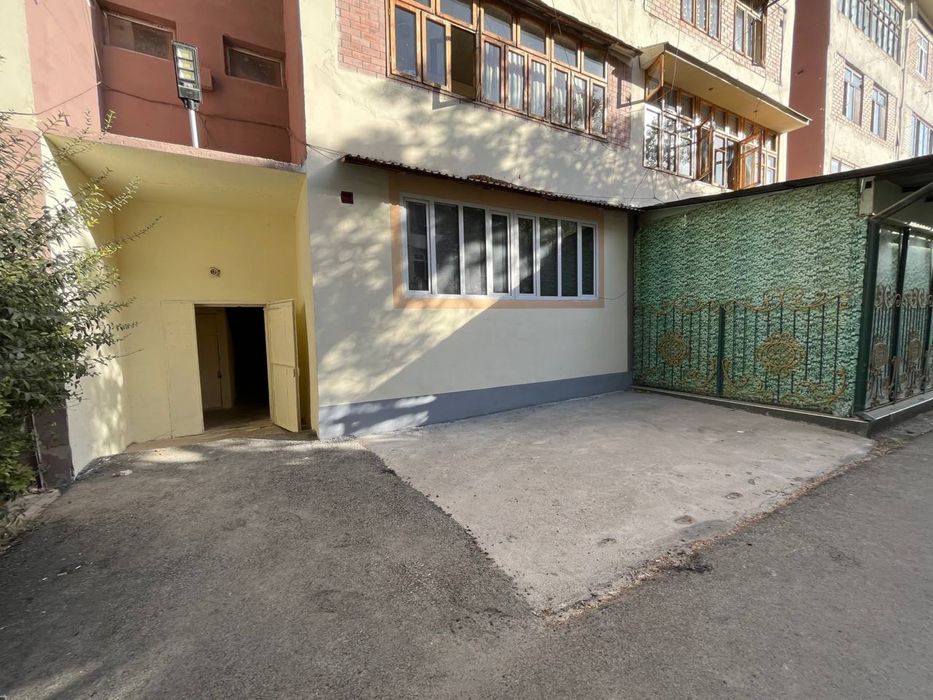 Зангиота 3 хоналик квартира сотилади евро ремонтда