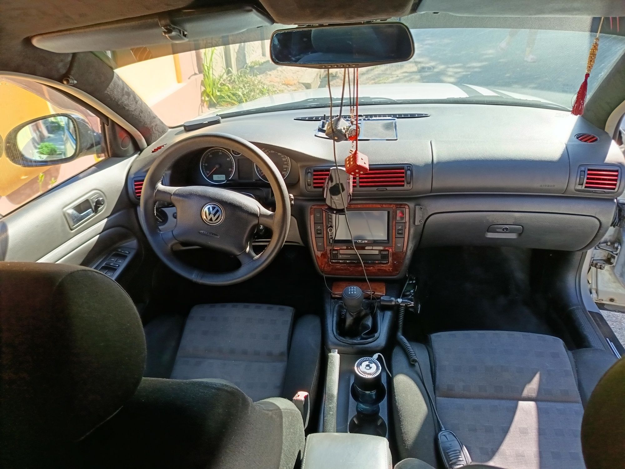 Vând Passat B 5.5