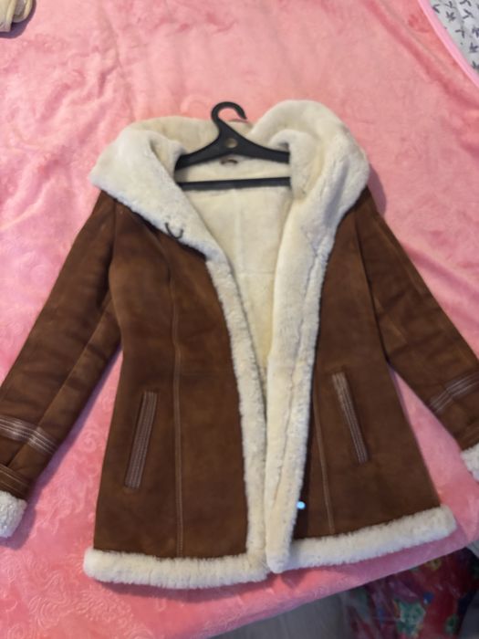 Продам дубленку в отличном состоянии