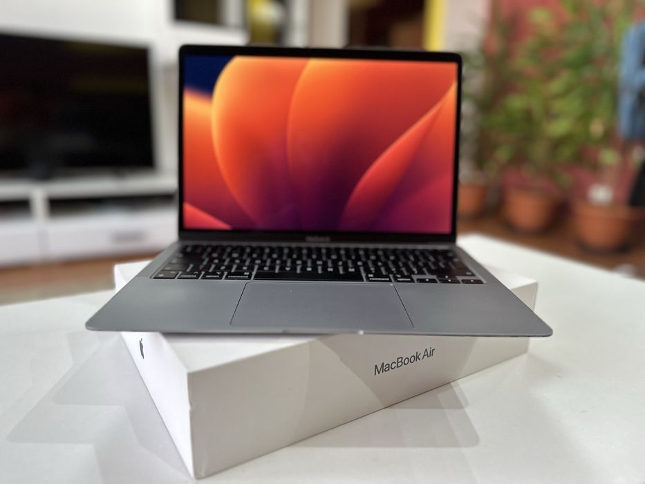 Laptop Apple MacBook Air M1 Space Gray / 256GB / 8GB