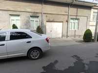 Mevazorda hovli sotiladi
