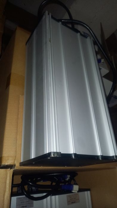 Солничний светильники оптим и штучный