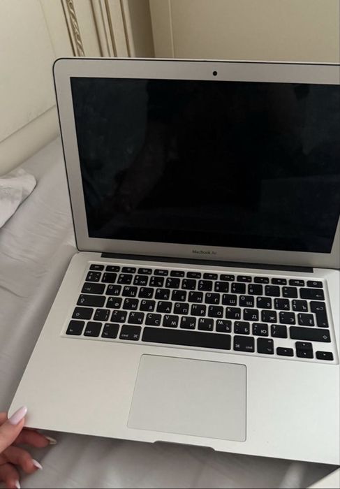 Macbook air серебристый