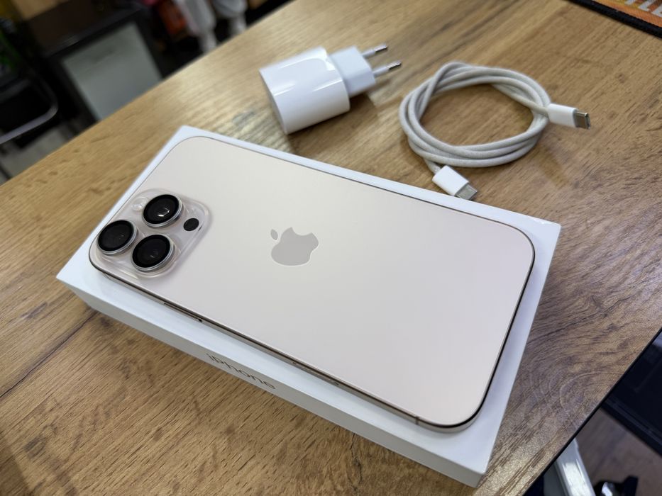 Айфон 16 про мах 256гб 92%