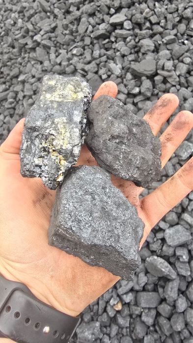 Уголь большой выбор точный вес . Свежие завозы угля.