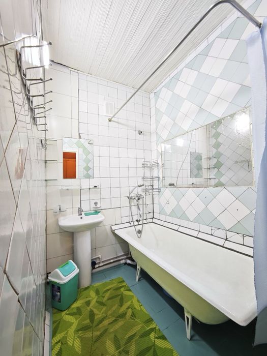 Мирзо Улугбекский раойн Паркенский оретир кафе у Бабушки , метро