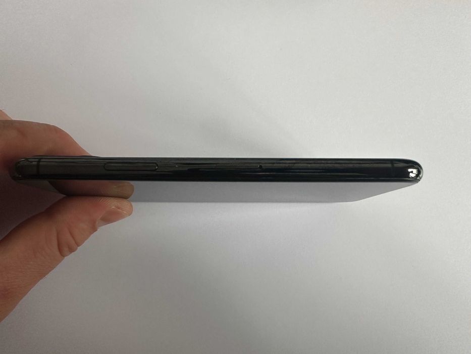 КАТО НОВ !! iPhone 11 Pro - ЧЕРЕН - 64GB - Отключен - 100% БАТЕРИЯ !!