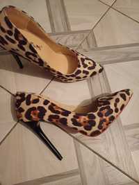 туфли с леопардовым принтом