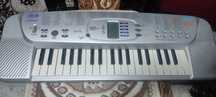 Синтезатор Casio SA-75 сотилади