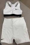 Дамски спортен сет NIKE клин и топ