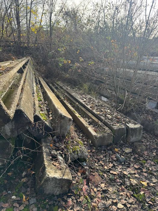 Vindem Stalpi electrici de beton armat din demolari