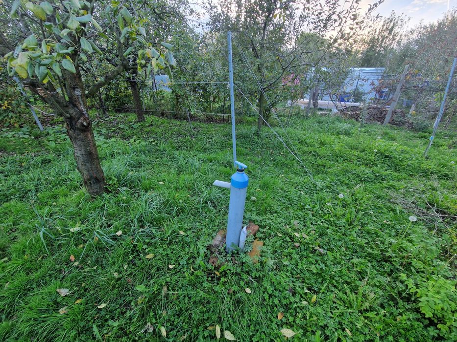 Vând teren intravilan (loc de casă)