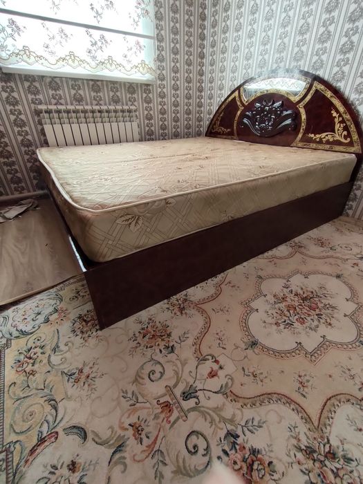 Продам 2-х спальный кровать