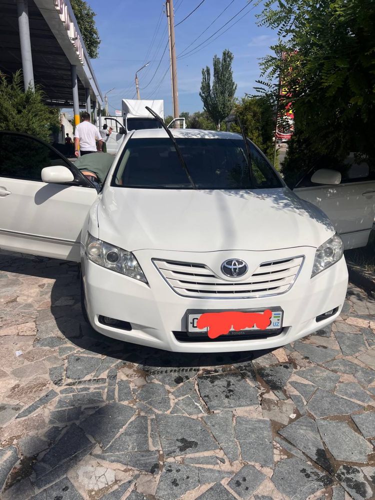 Toyota Camry 40