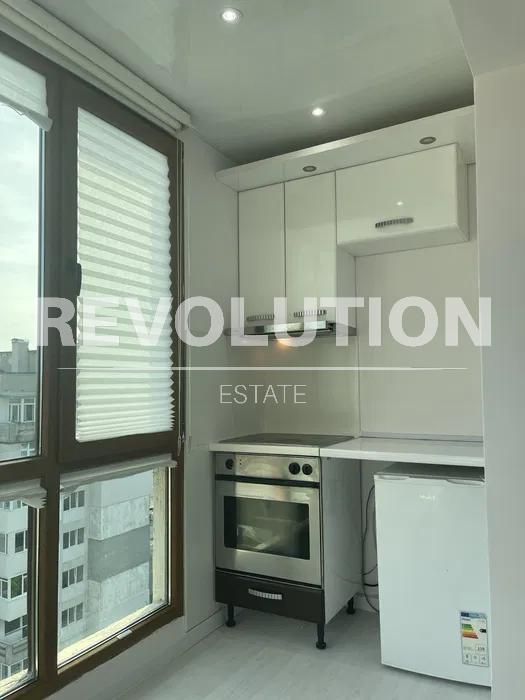 Дава се под наем Двустаен апартамент в Варна, Възраждане 1 - 60 кв.м за 400 € - Снимка #2