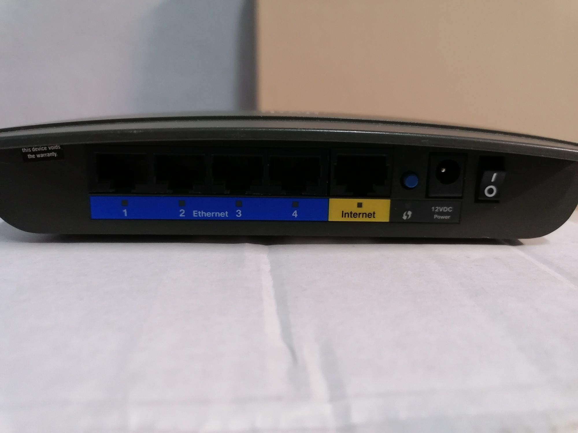 Routere wireless cisco Linksys WRT120N si E900