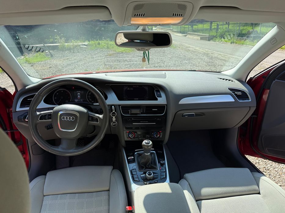 Vând audi A4 2.0 din 2012