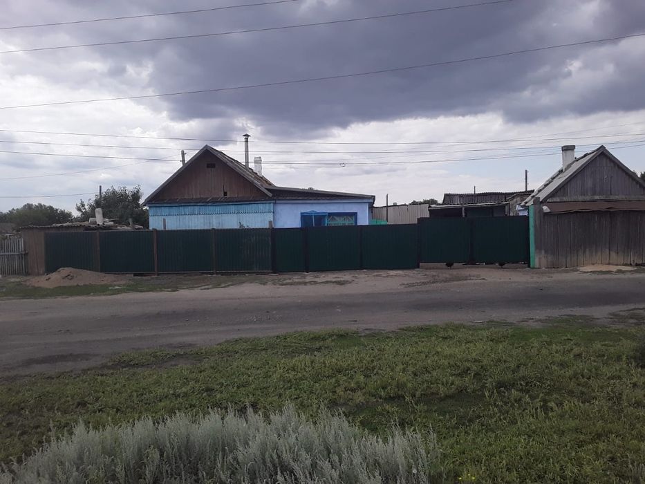 Продам дом степняке огород сарайчик баня колодец