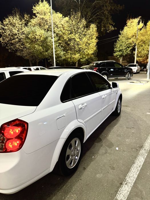 Arenda Gentra 2021 yil 3 pozitsiya avtomat  lyukli