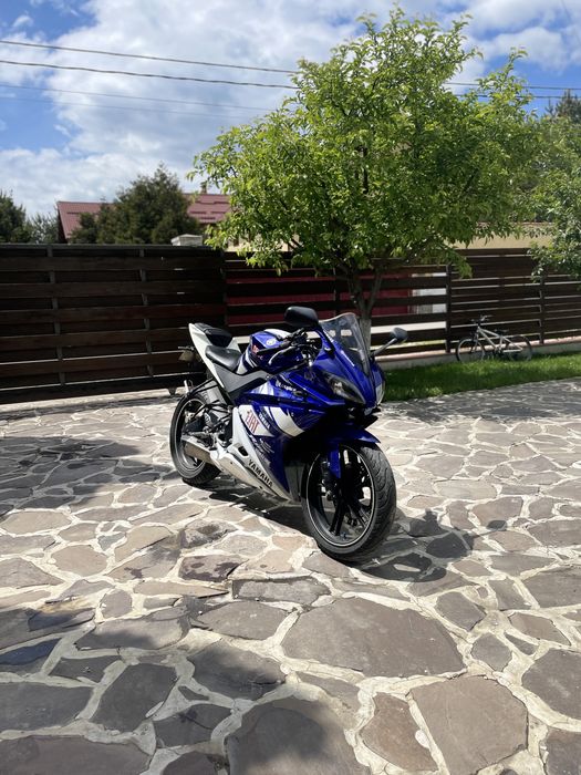 Yamaha yzf r125